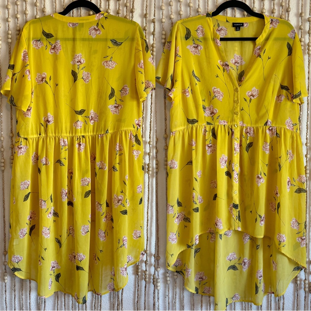 Torrid Vibrant Yellow Pink Floral V Neck Lightweight Flowy Flutter Sleeve Tunic